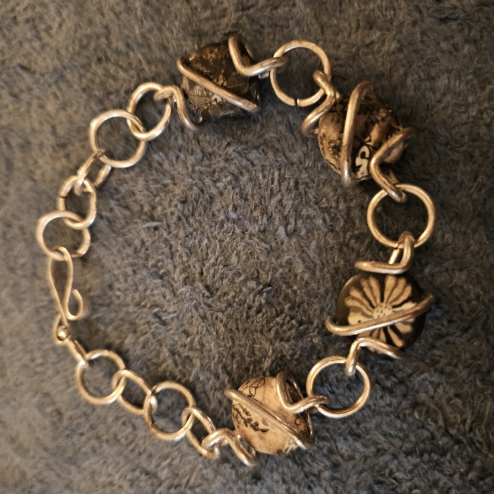 Silvertone Viva Beads Bracelet